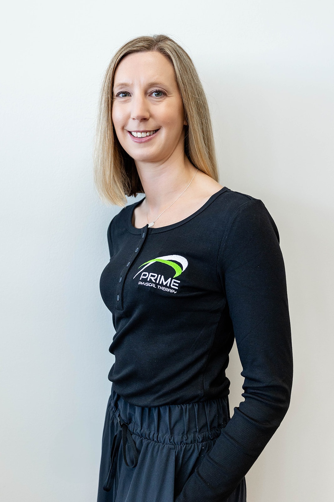 Dr. Carrie Wall biography photo, physical therapist at PRIME Physical Therapy